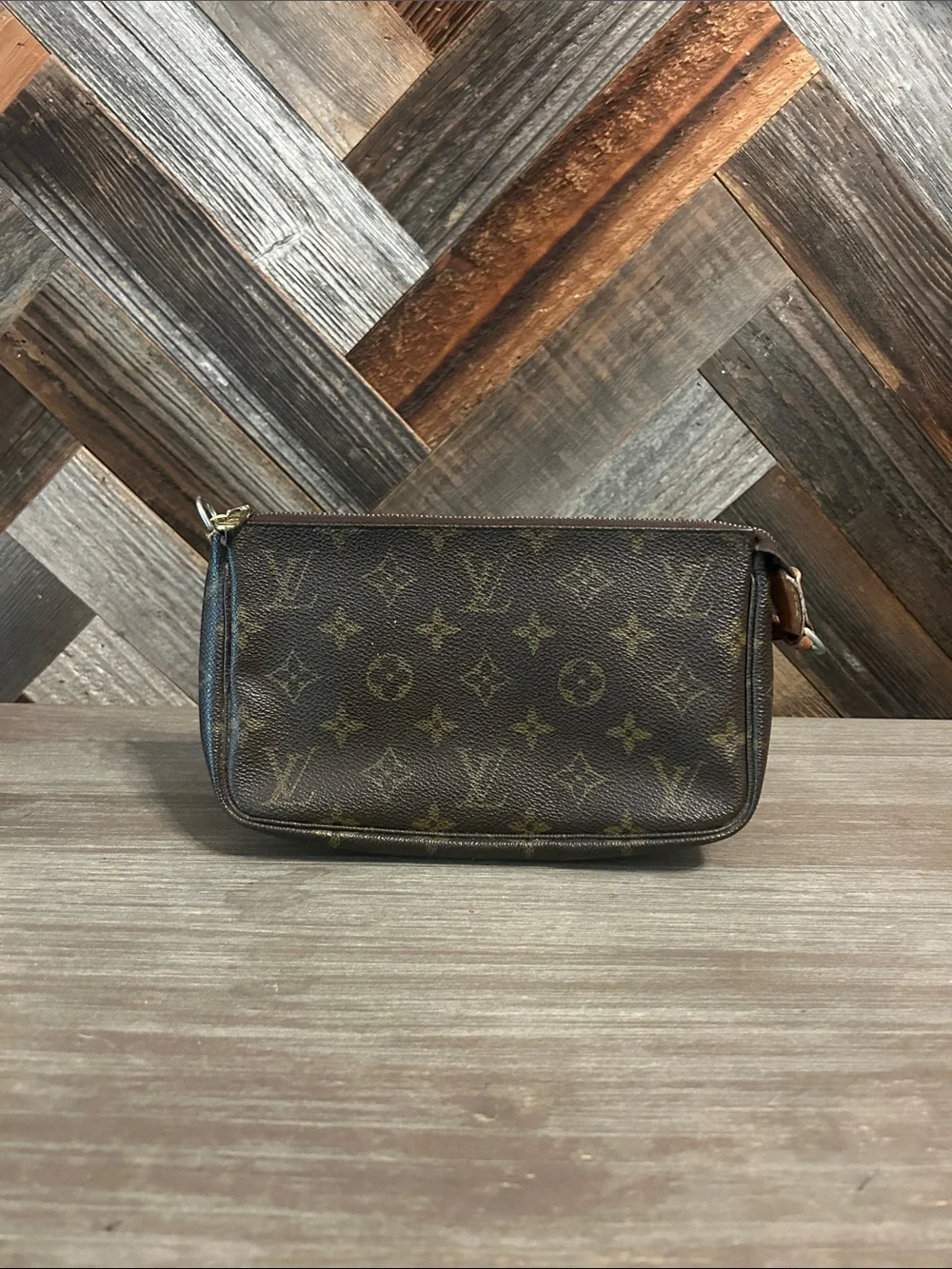 Louis Vuitton Monogram Pochette